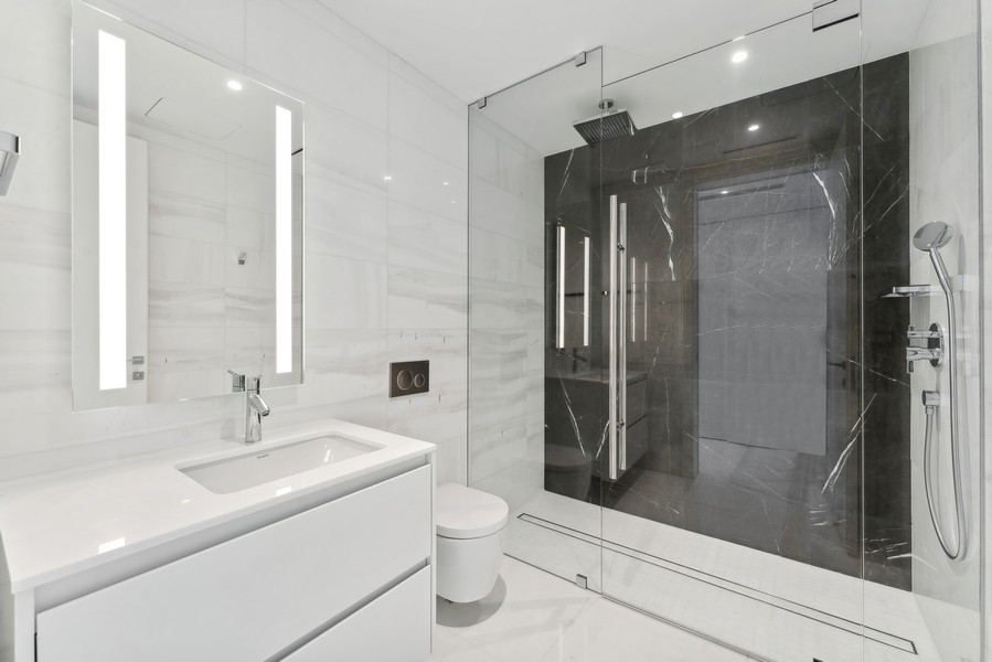Real Estate Photography - 300 Biscayne Blvd Way #601, Miami, FL, 33131 - 