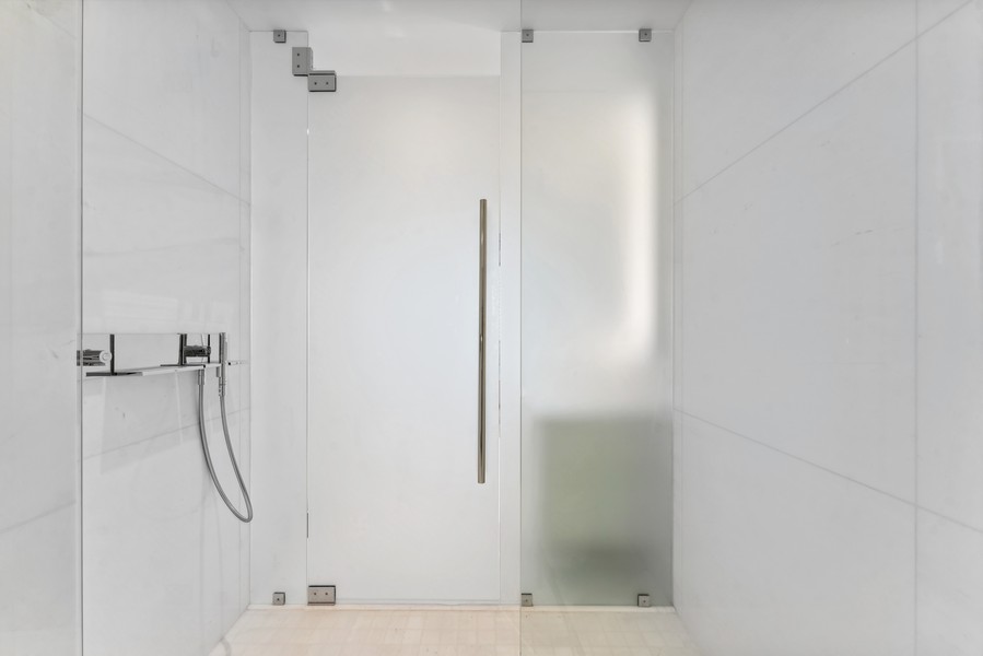 Real Estate Photography - 300 Biscayne Blvd Way #601, Miami, FL, 33131 - 