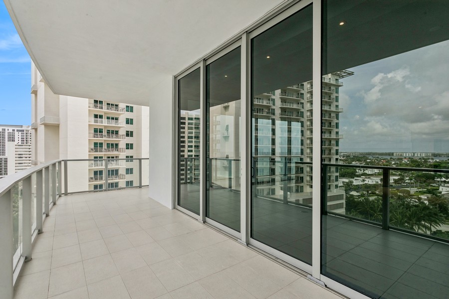 Real Estate Photography - 3100 N Ocean Dr H-1009, Singer Island, FL, 33480 - 