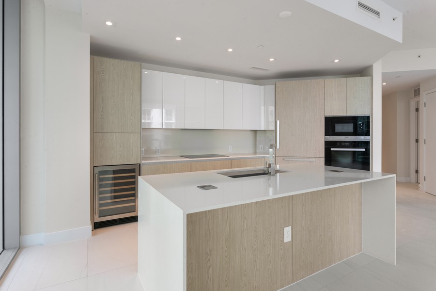 Real Estate Photography - 3100 N Ocean Dr H-1009, Singer Island, FL, 33480 - 