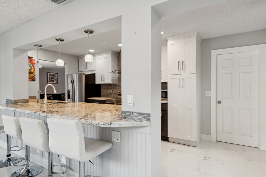 Real Estate Photography - 729 Heron Dr, Delray Beach, FL, 33444 - Kitchen
