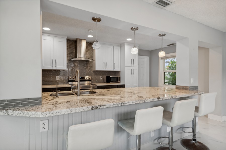 Real Estate Photography - 729 Heron Dr, Delray Beach, FL, 33444 - Kitchen