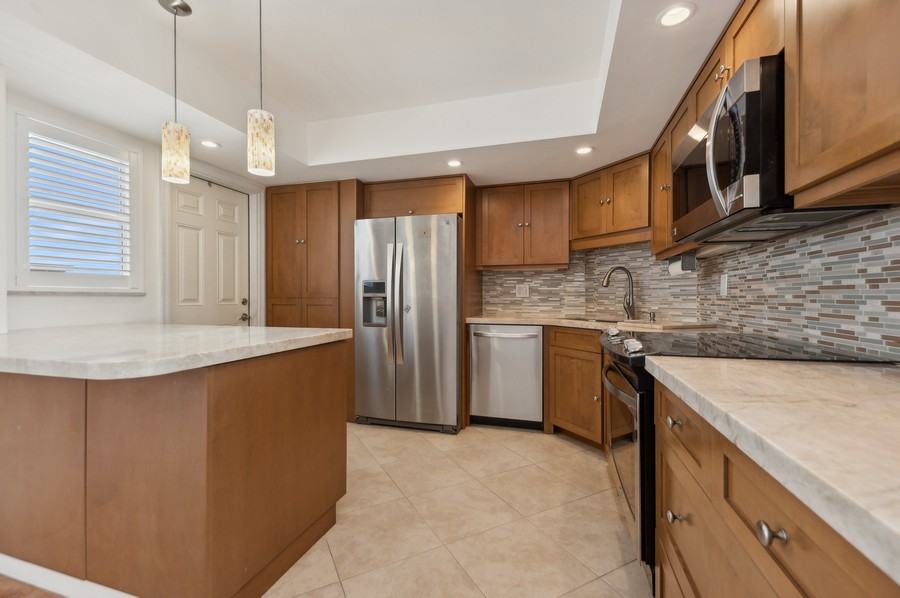 Real Estate Photography - 1 HARBOURSIDE DR, Delray Beach, FL, 33483 - Kitchen