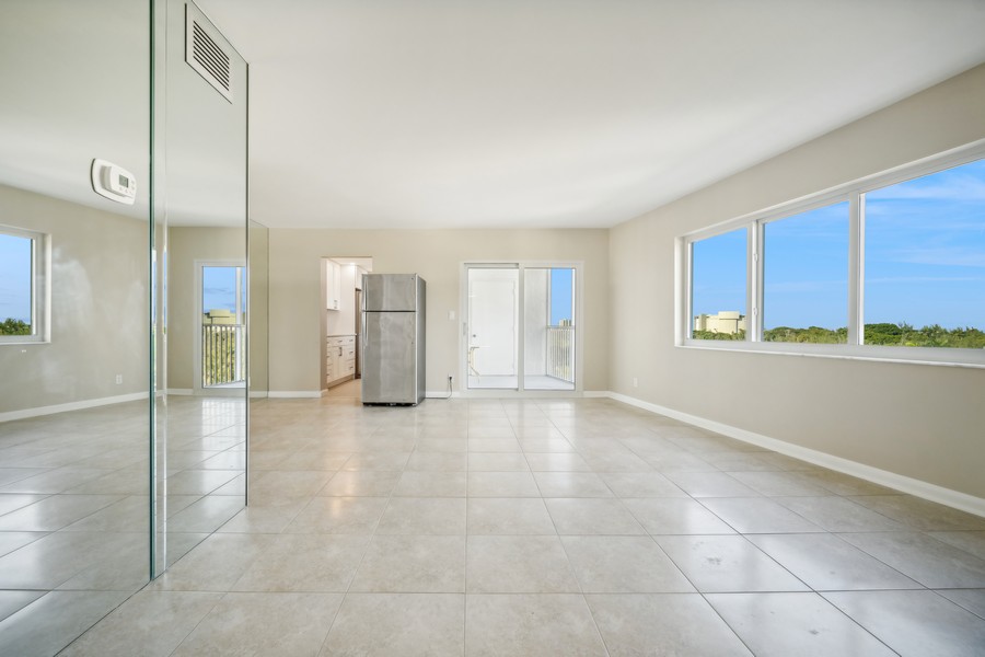 Real Estate Photography - 720 Bayshore Dr. #702, Fort Lauderdale, FL, 33304 - 