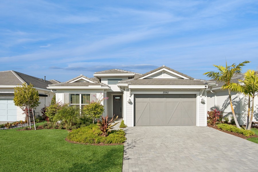 Real Estate Photography - 10061 Regency Way, West Palm Beach, FL, 33412 - Front View