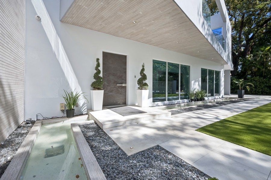 Real Estate Photography - 3709 Poinciana Ave., Coconut Grove, FL, 33133 - 