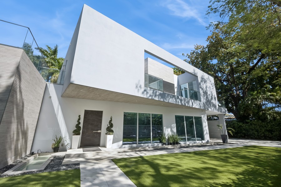 Real Estate Photography - 3709 Poinciana Ave., Coconut Grove, FL, 33133 - 