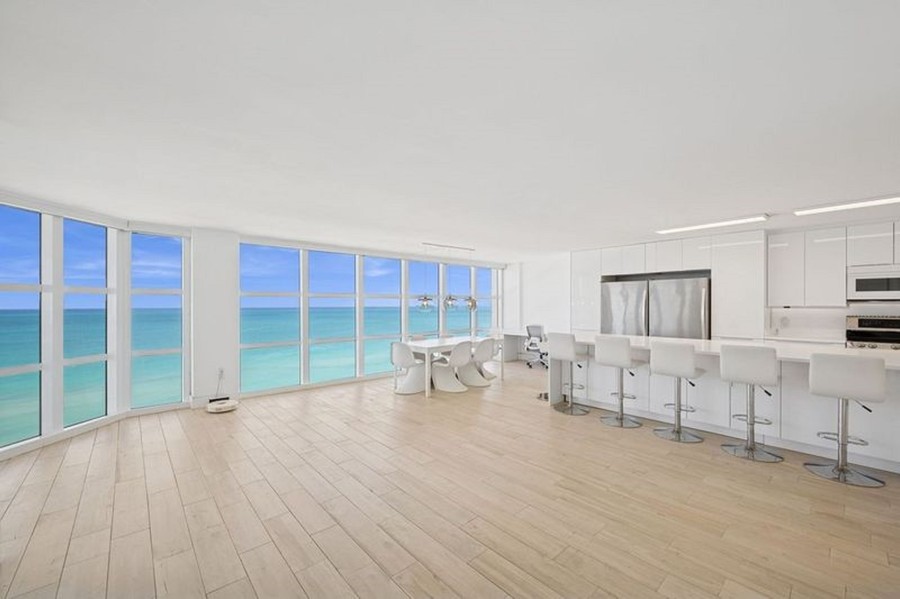 Real Estate Photography - 6423 Collins Ave Unit 1006, Miami Beach, FL, 33141 - 