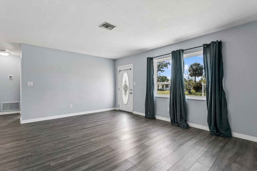 Real Estate Photography - 2039 Kai Drive, Sarasota, FL, 34231 - 