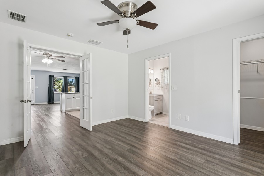 Real Estate Photography - 2039 Kai Drive, Sarasota, FL, 34231 - 