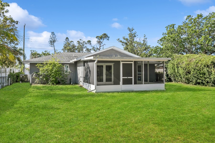 Real Estate Photography - 2039 Kai Drive, Sarasota, FL, 34231 - 