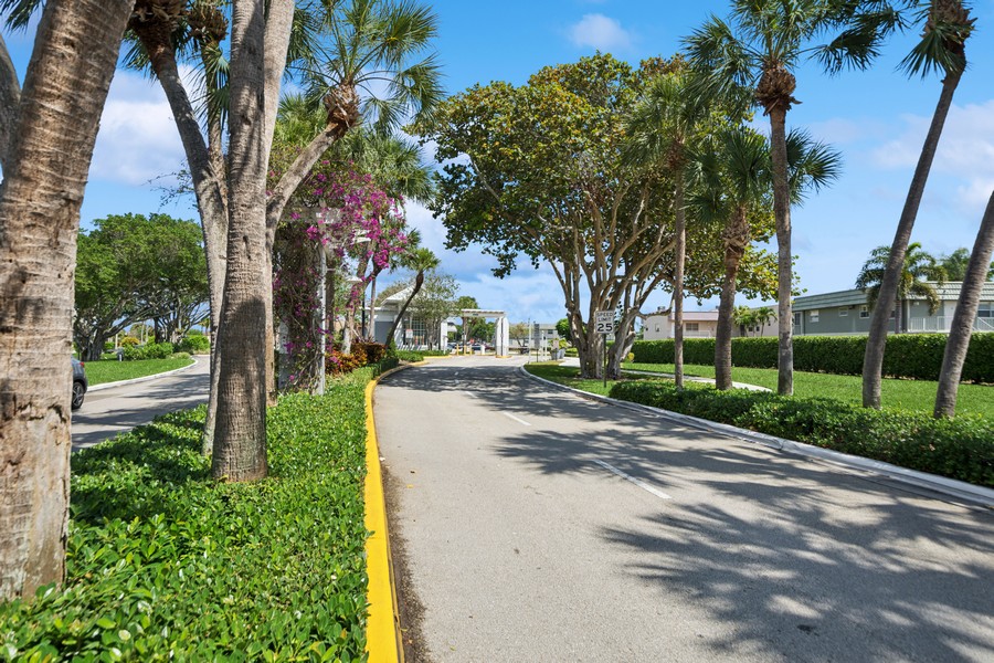Real Estate Photography - 450 piedmont J, Delray Beach, FL, 33484 - Entrance