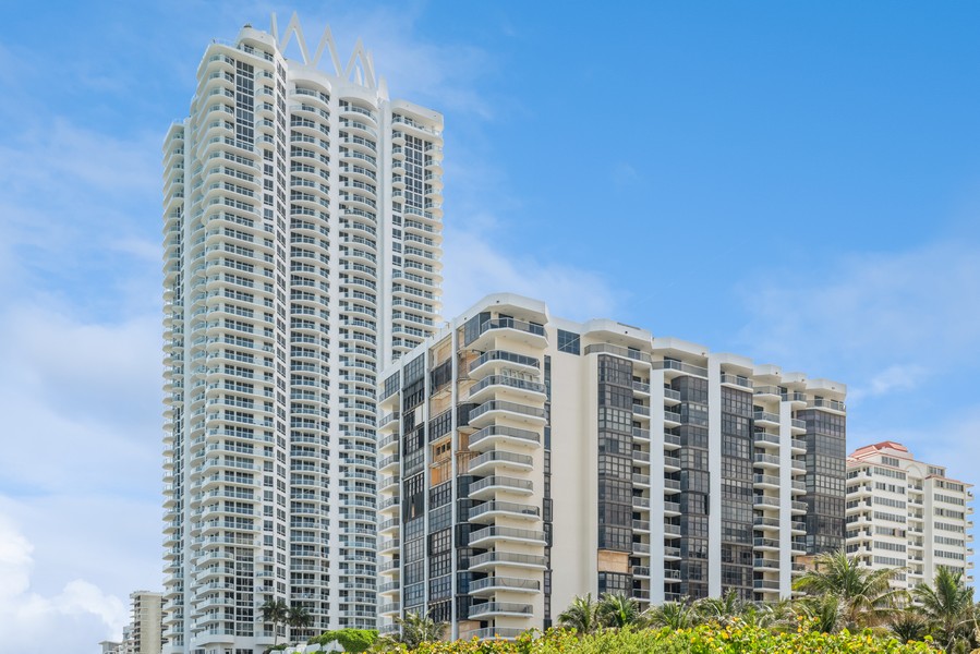 Real Estate Photography - 6423 Collins Ave unit 1602, Miami Beach, FL, 33141 - 