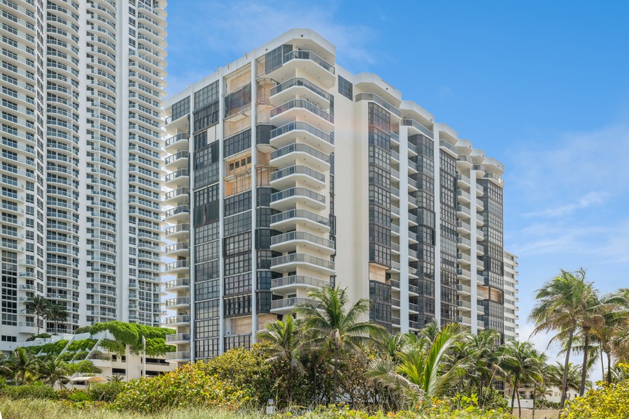 Real Estate Photography - 6423 Collins Ave unit 1602, Miami Beach, FL, 33141 - 