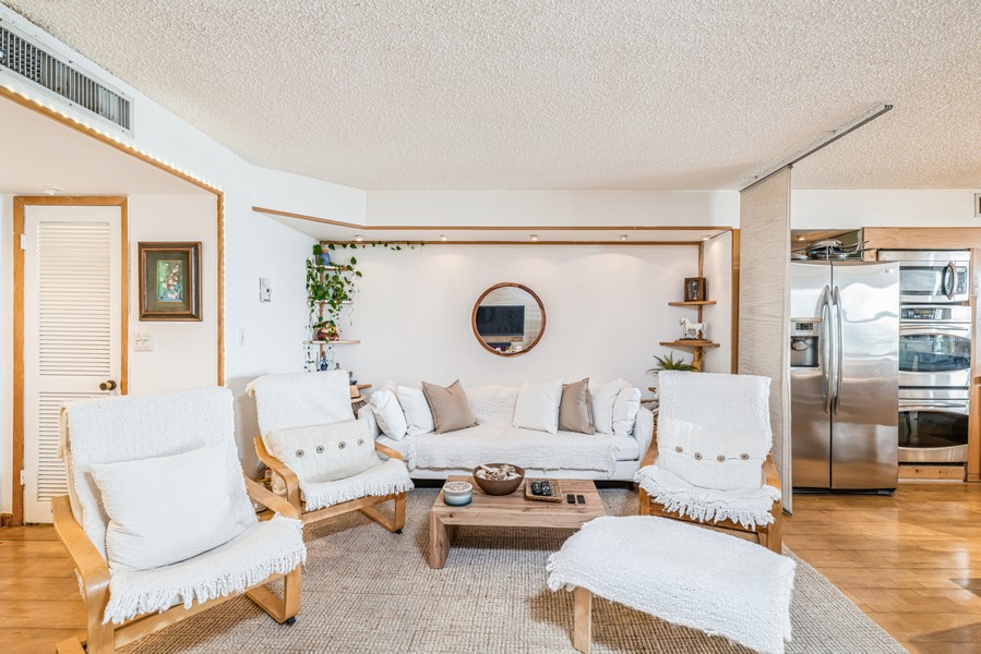 Real Estate Photography - 6423 Collins Ave unit 1602, Miami Beach, FL, 33141 - 