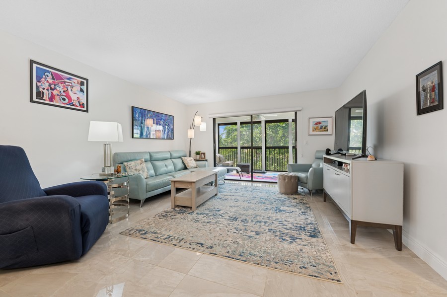 Real Estate Photography - 14475 Strathmore Lane apt.508, Delray Beach, FL, 33446 - Living Room