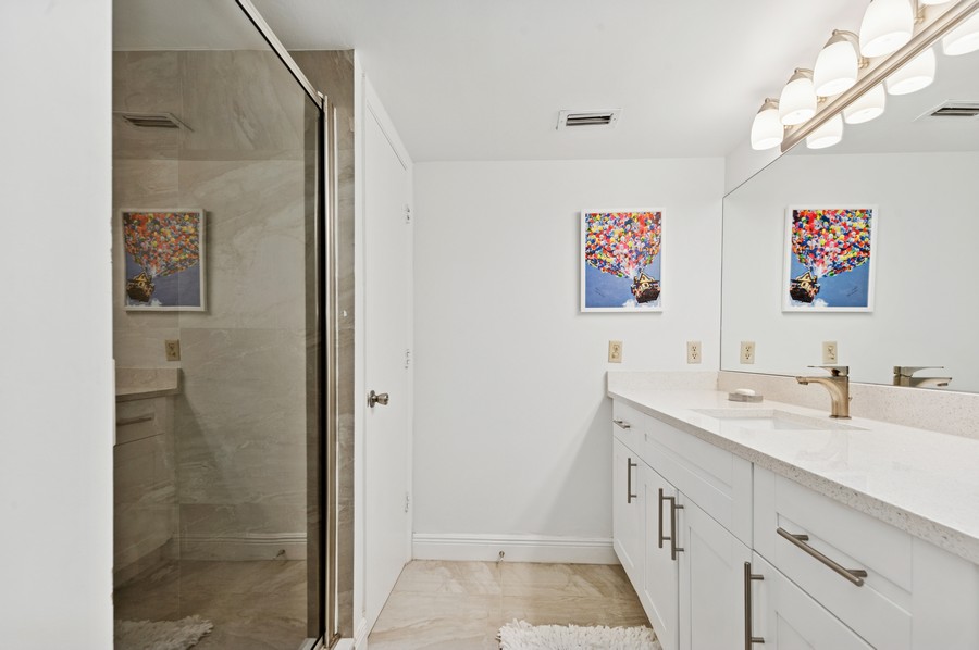 Real Estate Photography - 14475 Strathmore Lane apt.508, Delray Beach, FL, 33446 - Bathroom