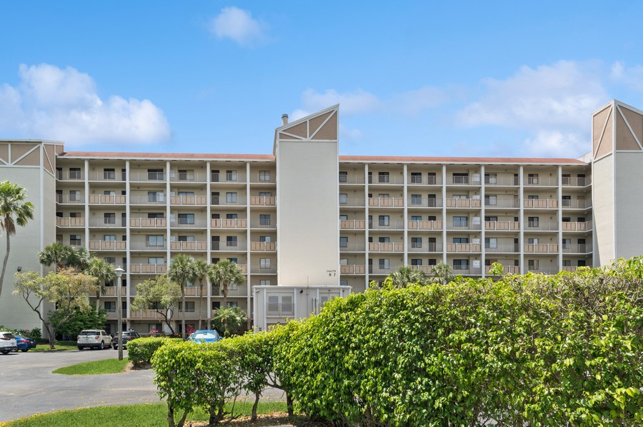 Real Estate Photography - 14475 Strathmore Lane apt.508, Delray Beach, FL, 33446 - Front View