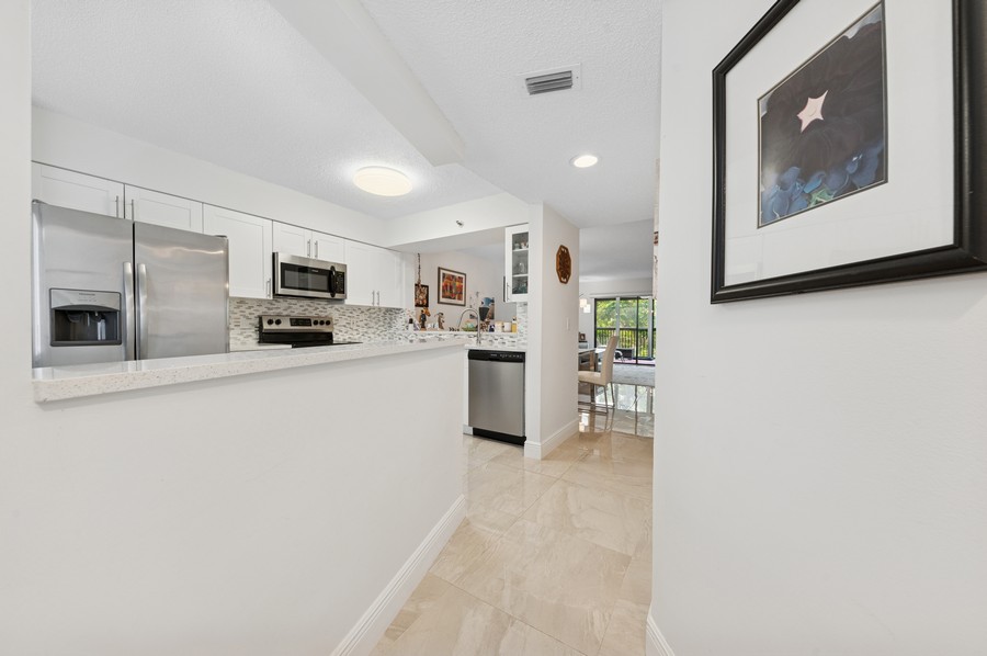 Real Estate Photography - 14475 Strathmore Lane apt.508, Delray Beach, FL, 33446 - Entryway