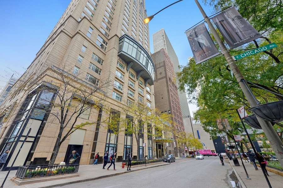 800 N Michigan, 2801, Chicago, IL, 60611 | Virtual Tour | Dream Town Realty - Northwest Chicago