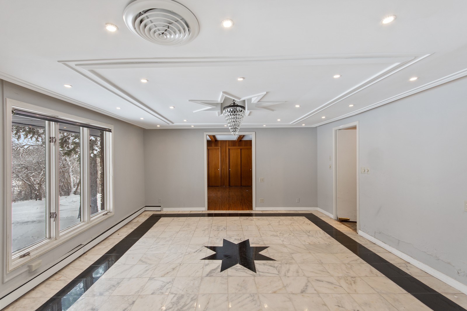 2 Skillman Lane, North Oaks, MN, 55127 Virtual Tour