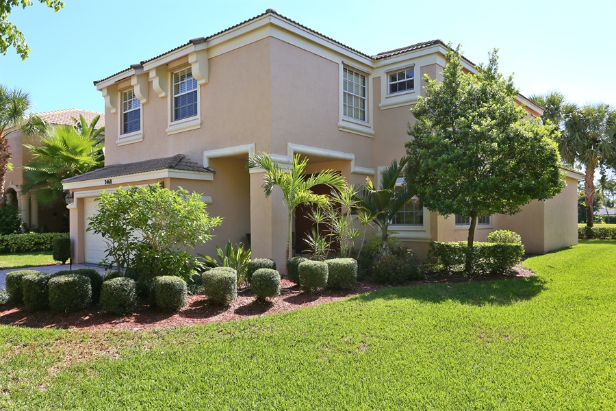 2460 Westmont Pl, Royal Palm Beach, FL, 33411 Virtual Tour Gracious