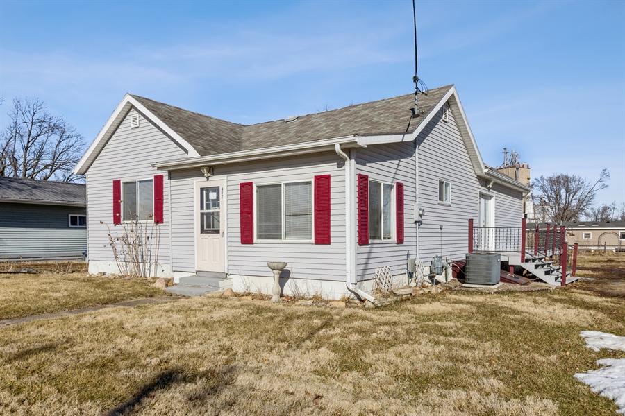 412 Highland St, Olin, IA, 52320 Virtual Tour Iowa Realty MARION