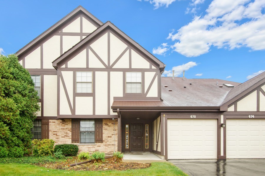 674 Elizabeth Drive, Wood Dale, IL, 60191 Virtual Tour BHHS 2