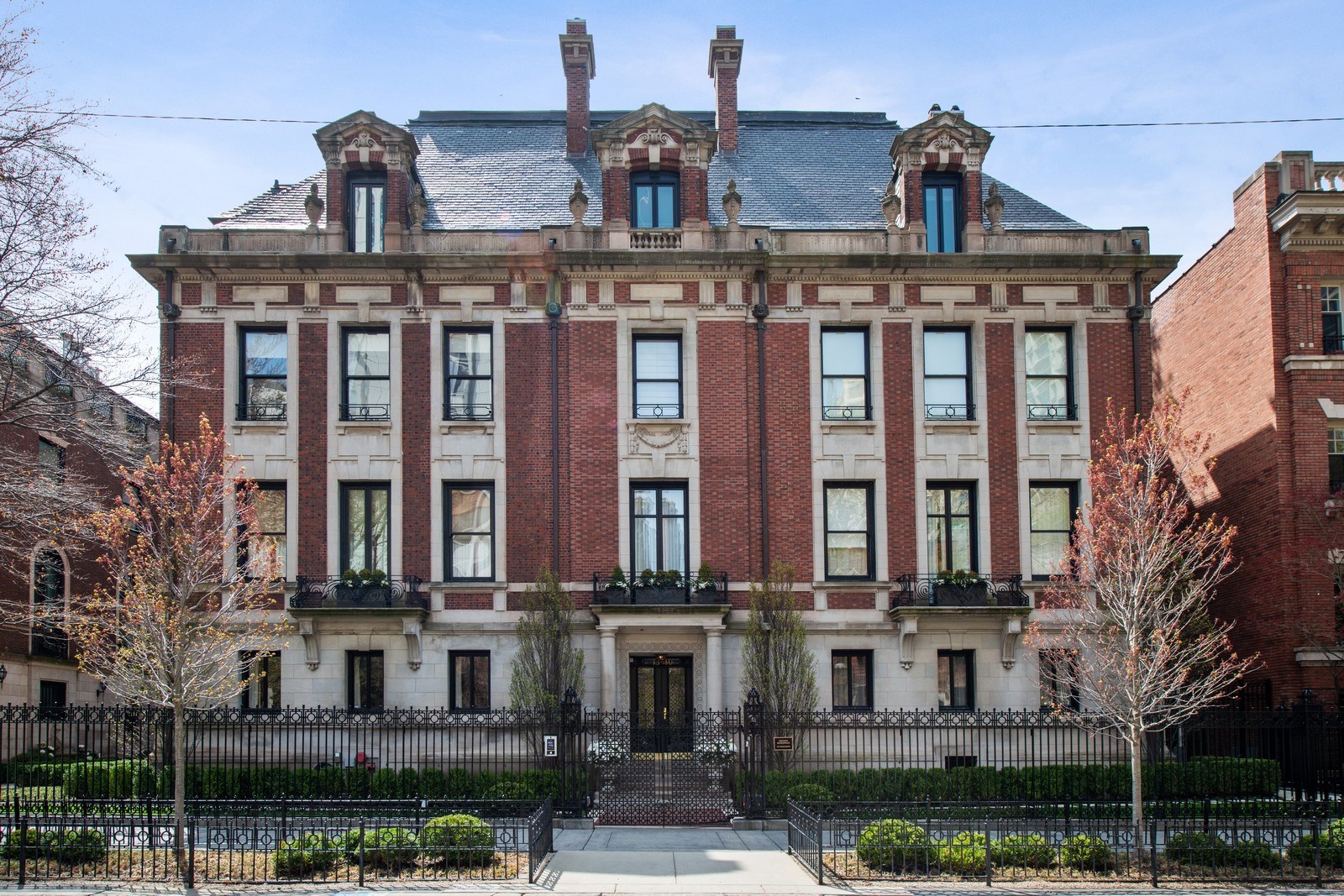 1340 N State Parkway, APT 4S, Chicago, IL, 60610 | Virtual Tour
