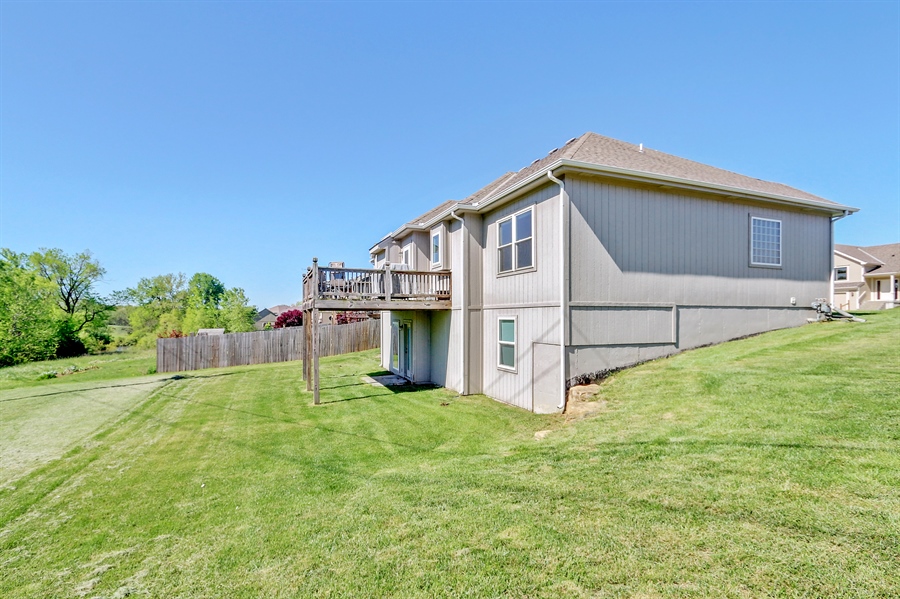 7411 N Tipton Avenue, Parkville, MO, 64152 Virtual Tour Keller