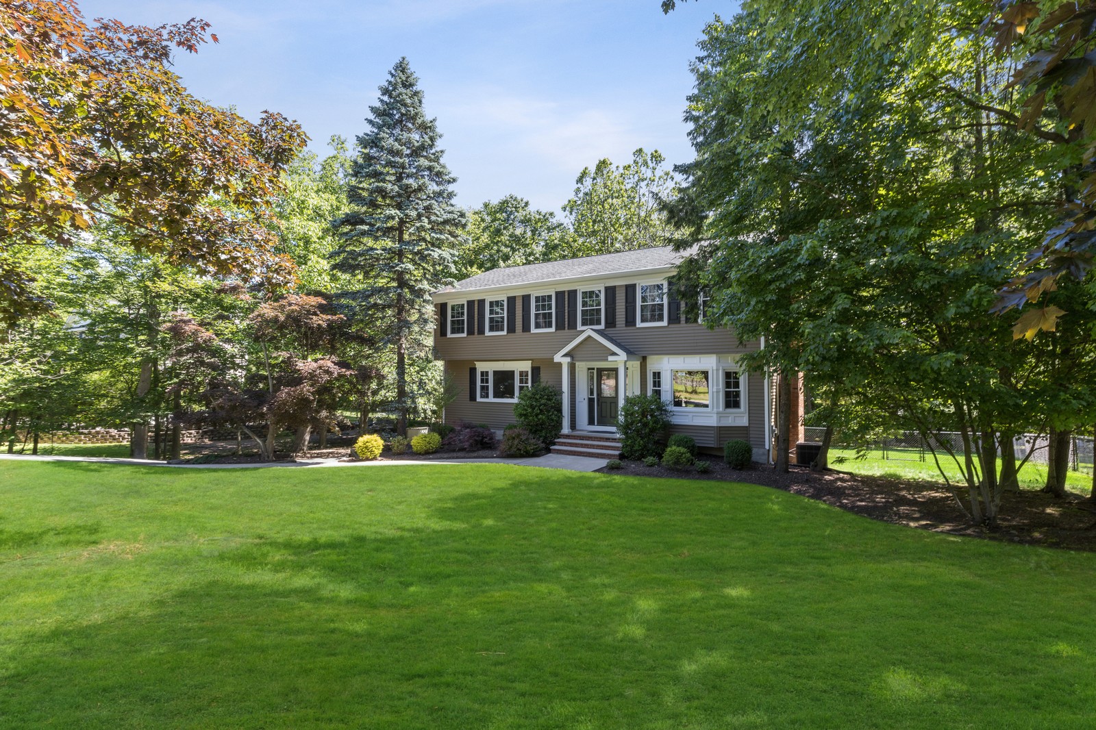 834 Rivervale Road, River Vale, NJ, 07675 Virtual Tour