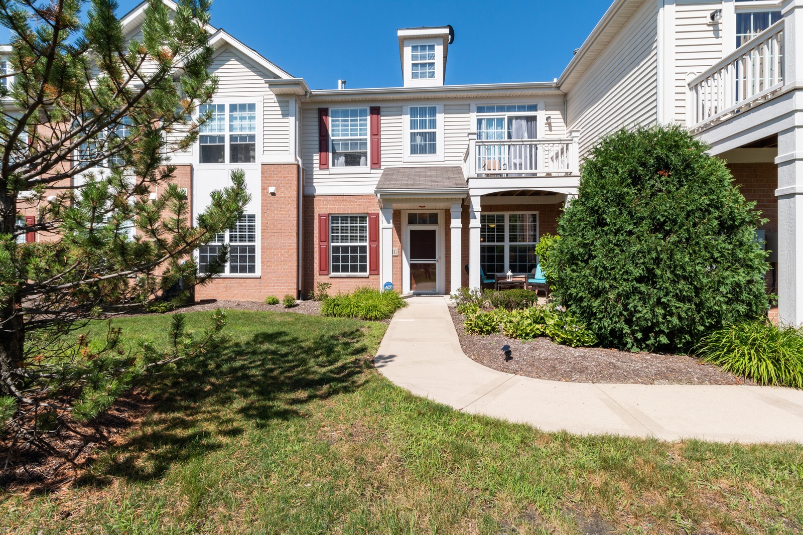 10201 Camden Lane, Bridgeview, IL, 60544 Virtual Tour BHHS 1