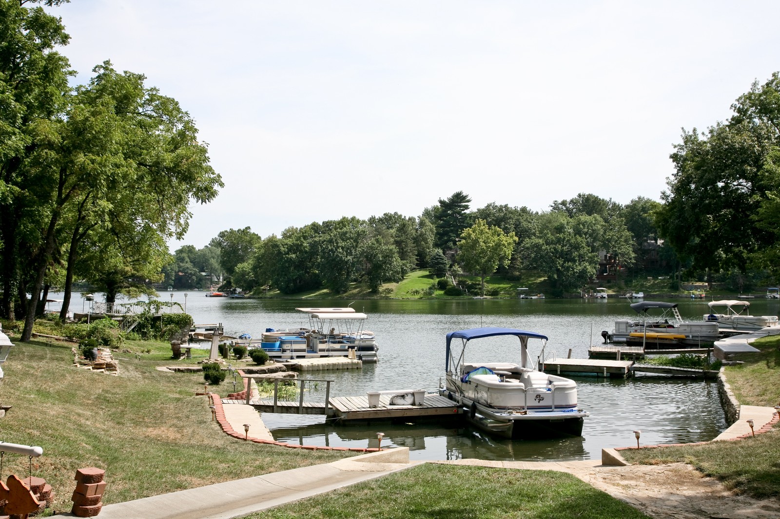 455 NW North Shore Drive, Lake Waukomis, MO, 64151 Virtual Tour Reece & NicholsParkville