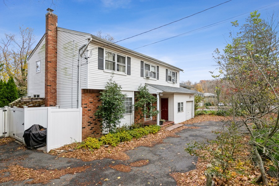 49 West Fort Salonga Road, Northport, NY, 11768 Virtual Tour