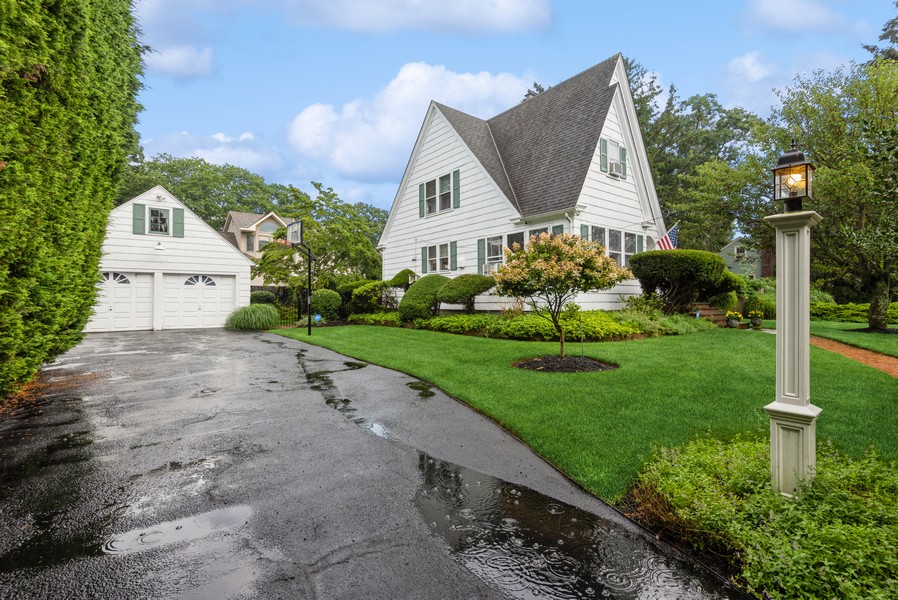 61 Bayview Ave, East Islip, NY, 11730 Virtual Tour