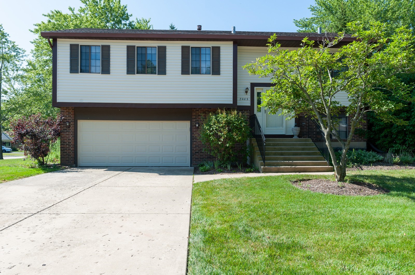 2465 Forestview, Lindenhurst, IL, 60046 Virtual Tour