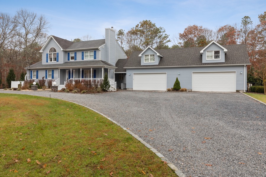 37 Columbia Avenue, Westhampton, NY, 11977 Virtual Tour Thomas J