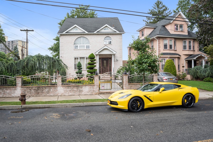 21103 28th Ave, Bayside, NY, 11360 Virtual Tour eXp Realty