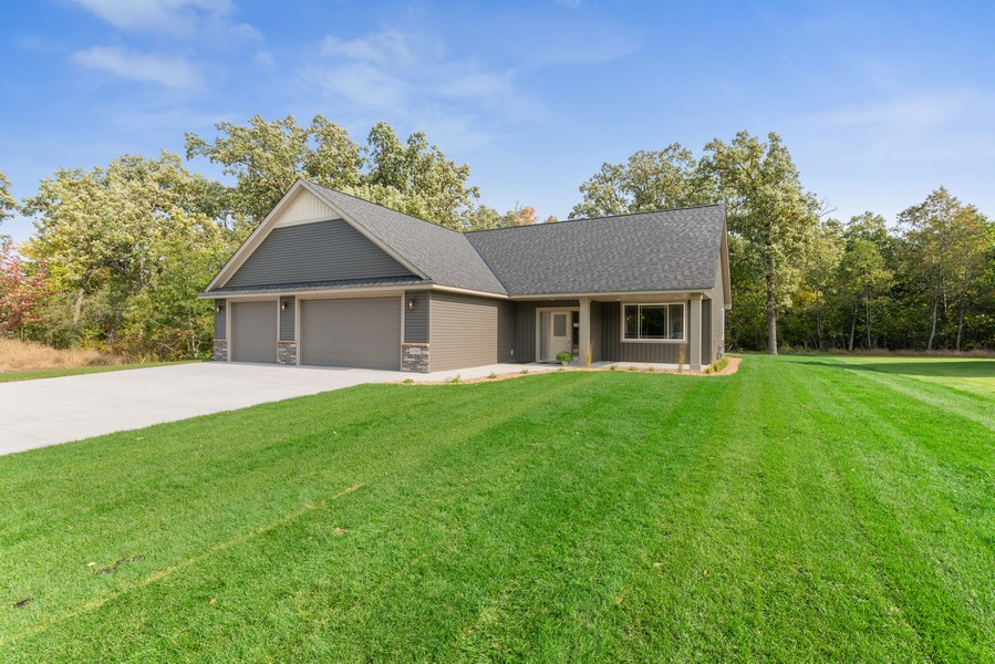 4769-381st-trail-north-branch-mn-55056-virtual-tour-elevate