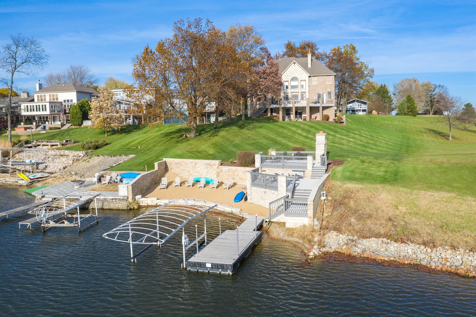 703 Glenda Ct, Lake Holiday, IL, 60548 Virtual Tour