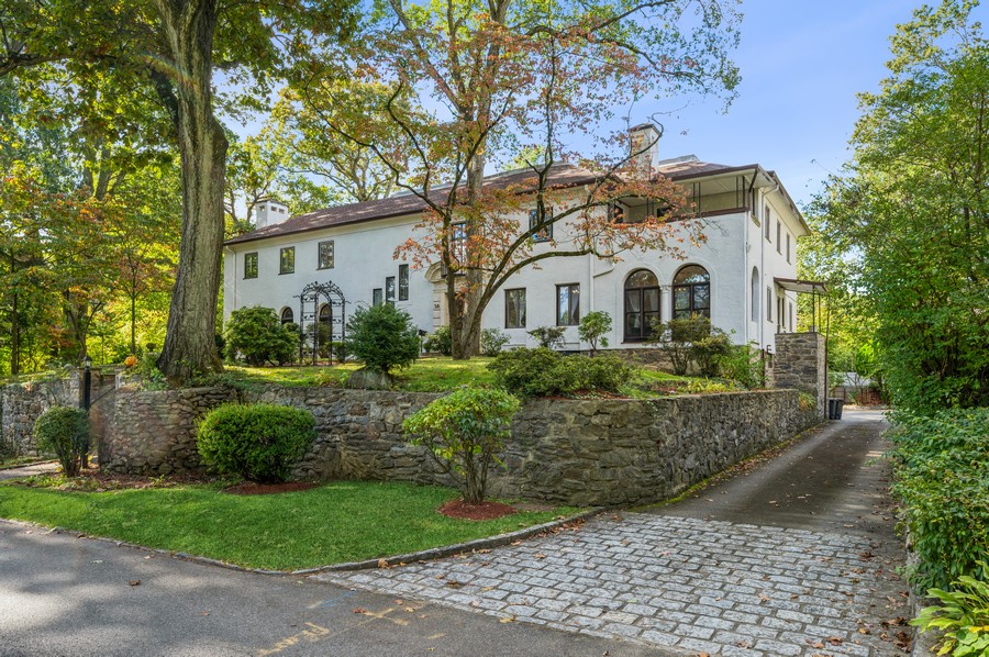 58 Croft Terrace, New Rochelle, NY, 10804 Virtual Tour Silversons